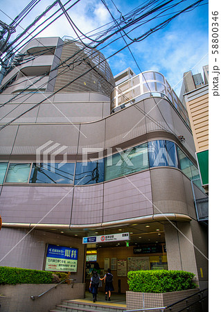 日本の東京都市景観 茗荷谷駅(丸ノ内線)など望む 日本の東京都市景観 茗荷谷駅(丸ノ内線)など望む 58800346