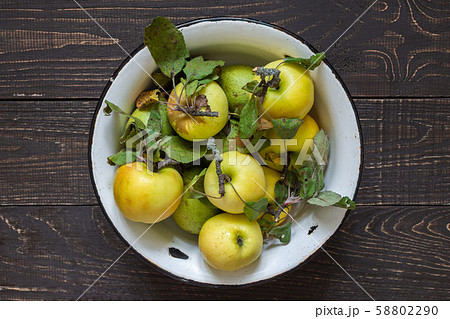 Fresh organic yellow apples and green pears 58802290