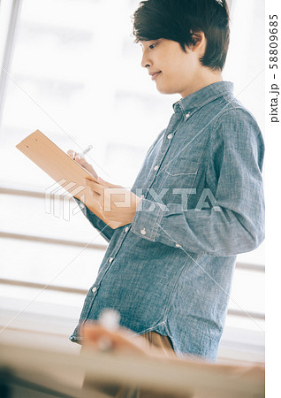 男性　アルバイト　試験監督 58809685