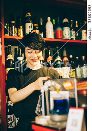 スタッフ　アルバイト　居酒屋 58809698