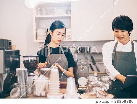 カフェ スタッフ アルバイト カフェ スタッフ アルバイト 58809880