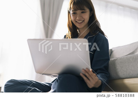 女性　ライフスタイル 58810388