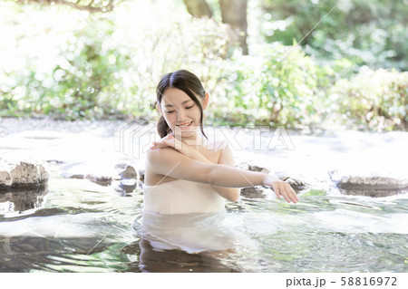温泉 女子旅 温泉 女子旅 58816972