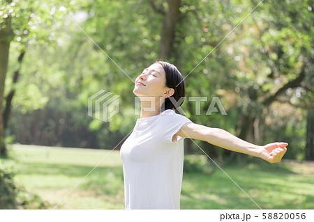 若い女性 美容イメージ 若い女性 美容イメージ 58820056