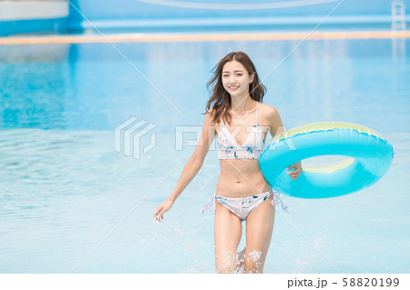 プール 女性 プール 女性 58820199