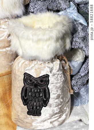 Large New Year's beige shiny gift bag  58821688