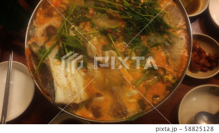 キムチ ヘムルタン 58825128