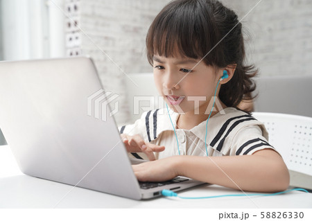 キッズ　教育　エドテック 58826330