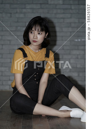 女性 ポートレート ストリート 女性 ポートレート ストリート 58826557