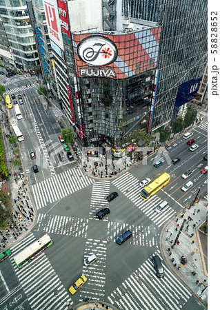 【東京都】都市風景 58828652
