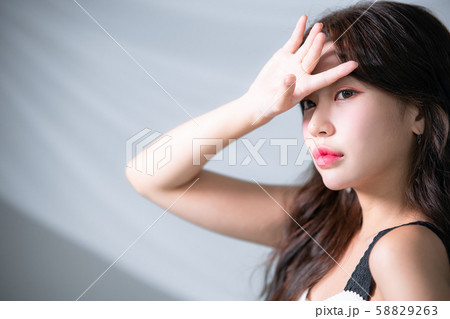 女性　ビューティー　ファブリック 58829263