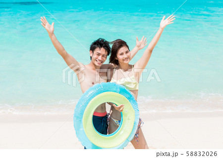 海 カップル 南国 海外旅行 海 カップル 南国 海外旅行 58832026