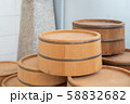銭湯の木の桶 58832682