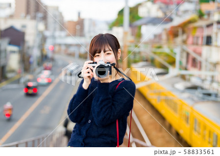 電車とカメラ女子 尾道 58833561
