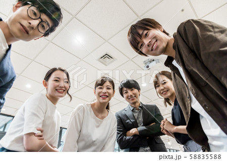 オフィスイメージ　クリエイティブ　コワーキングスペース 58835588