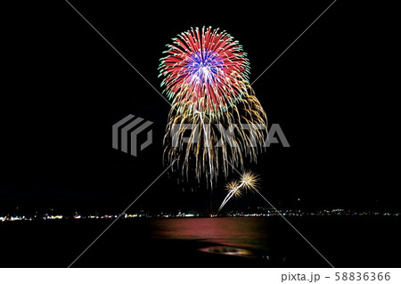 花火 三浦海岸納涼祭り 花火大会 19年 神奈川県の写真素材