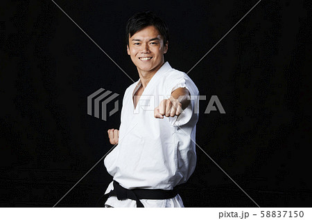 空手　KARATE　男性 58837150