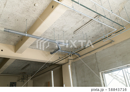 建設現場 58843716