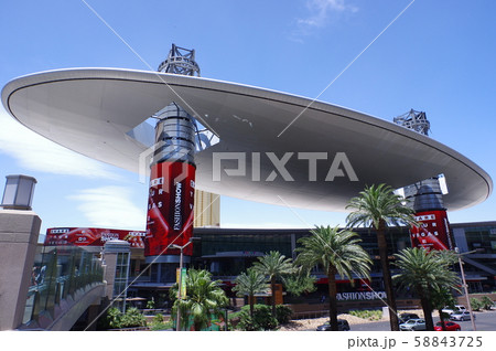 ラスベガスの風景（ファッションショー） 58843725