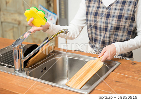 食器洗い 58850919