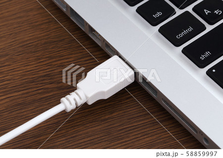 USBケーブル 58859997