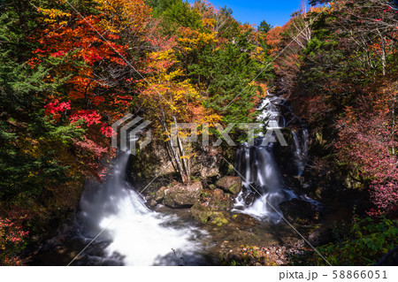 《栃木県》秋の奥日光・竜頭ノ滝 《栃木県》秋の奥日光・竜頭ノ滝 58866051