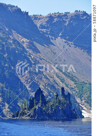 ファントムシップ in クレーターレイク Crater Lake National Park ファントムシップ in クレーターレイク Crater Lake National Park 58871097