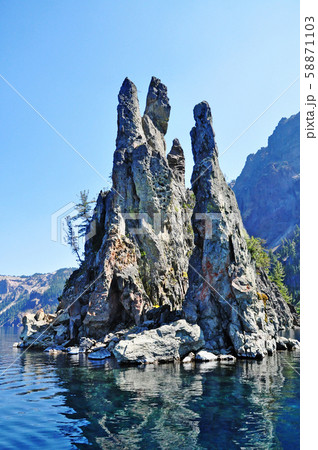 ファントムシップ in クレーターレイク Crater Lake National Park 58871103