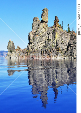 ファントムシップ in クレーターレイク Crater Lake National Park 58871113