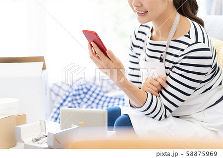 不要品 女性 主婦 スマホ 不要品 女性 主婦 スマホ 58875969