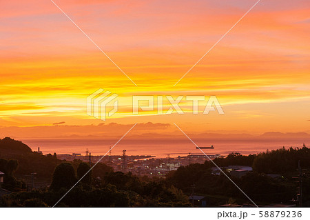 瀬戸の夕陽に惹かれて！ 58879236