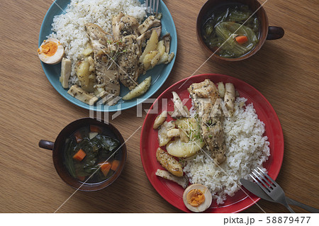 ハーブチキン＆ライス〜煮たまご添え〜 58879477