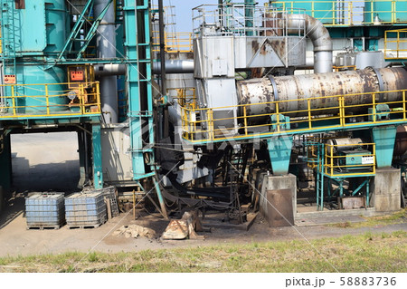 アスファルト工場 58883736