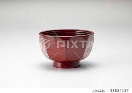 お椀 58884157