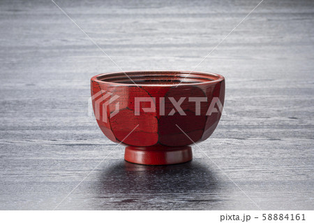 お椀 お椀 58884161