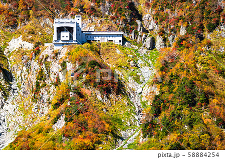 《富山県》紅葉の黒部平・立山黒部アルペンルート 58884254