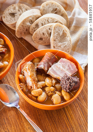 Bowl with fabada asturiana 58885957