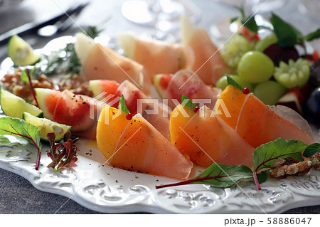 生ハム　かき、いちじく、洋ナシ 58886047