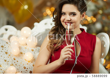 party, drinks, holidays, people and celebration 58889099