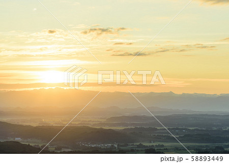 高尾山の雲海 58893449