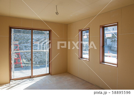 木造住宅建築現場 58895596