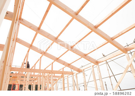 木造住宅建築現場 58896202