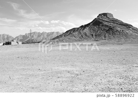 in iran  the antique    temple 58896922