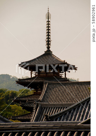 夕暮れの法隆寺_3 夕暮れの法隆寺_3 58902961