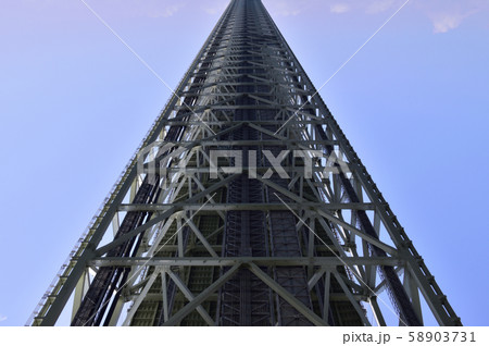 巨大建築物 58903731