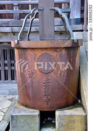 雨水桶　天水桶 58906292
