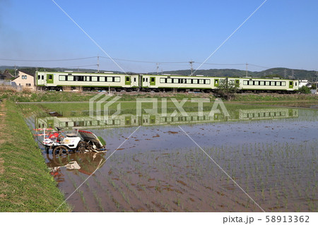水鏡ローカル線/小海線青沼駅(長野県) 水鏡ローカル線/小海線青沼駅(長野県) 58913362