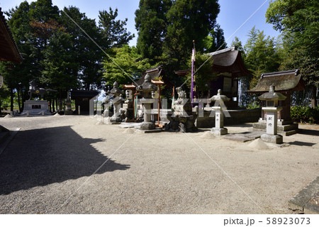 志那三郷 志那神社 本殿 志那三郷 志那神社 本殿 58923073