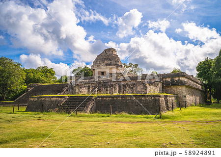 El Caracol observatory temple, chichen itza, El Caracol observatory temple, chichen itza, 58924891