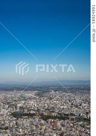 札幌市の街並み（藻岩山展望台からの眺望） 58924991